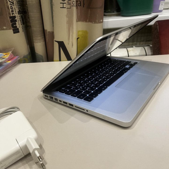 MacBook Pro 13 2011 i5/4/128gb ssd Торг