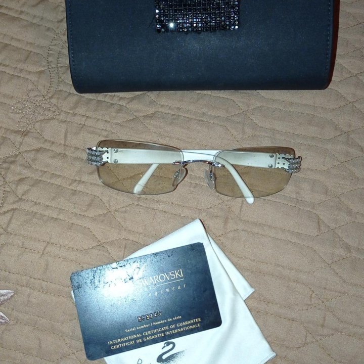 Очки Сваровски