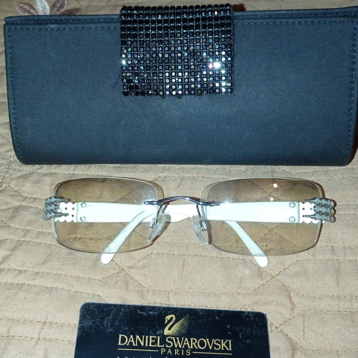 Очки Сваровски