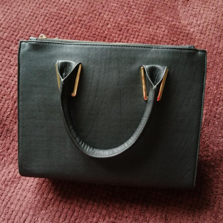 Сумка с ручками