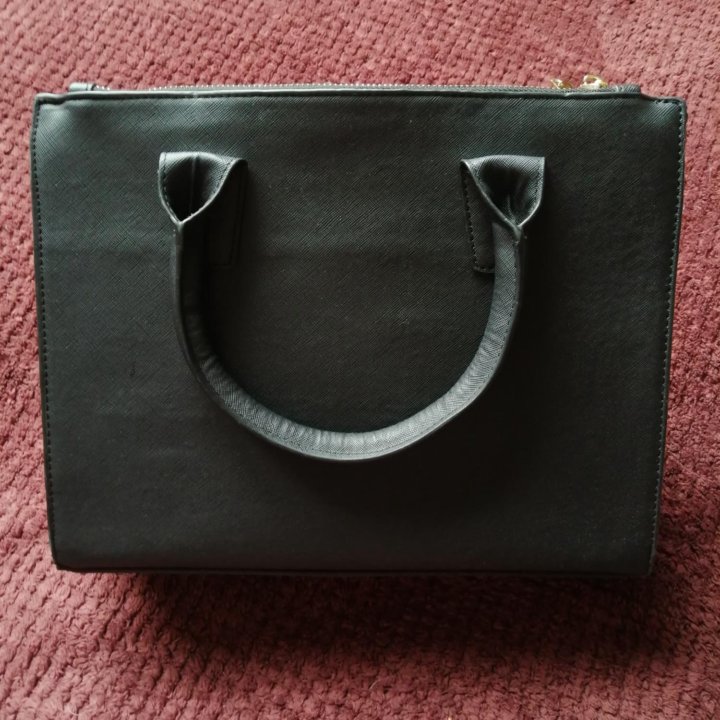 Сумка с ручками