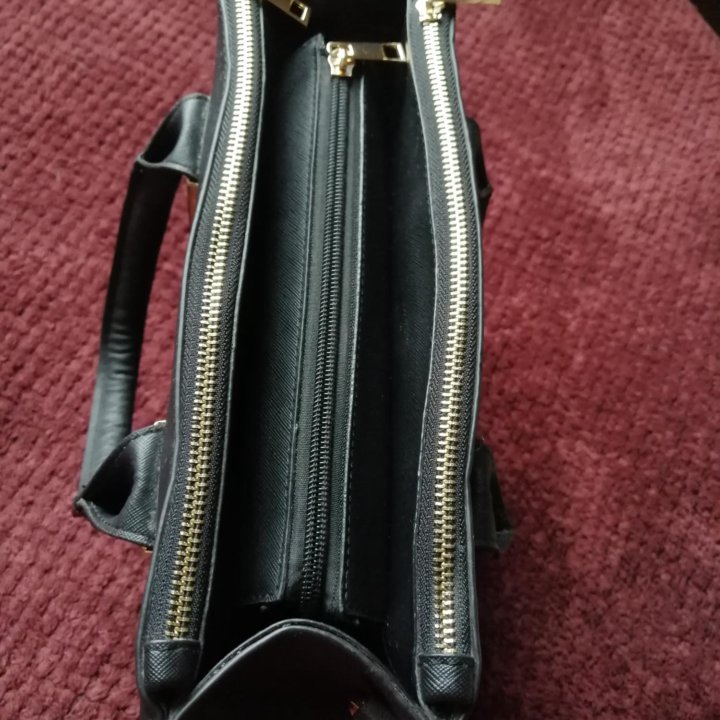 Сумка с ручками