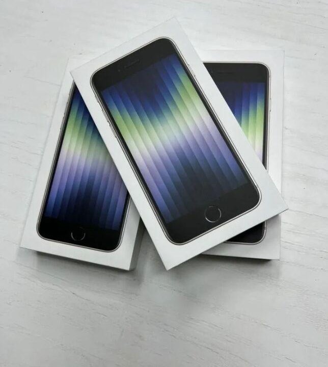 iPhone SE 2022 128Gb. Белый