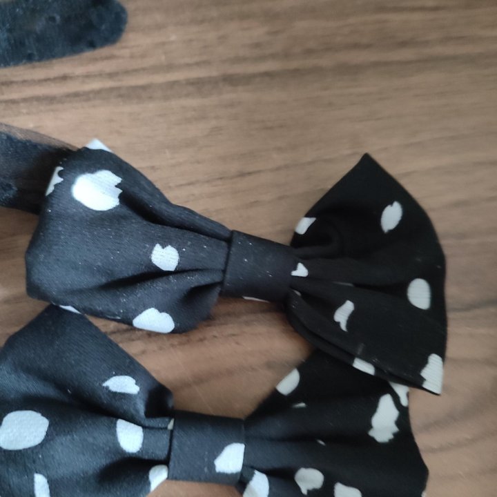 Перчатки в горошек ретро