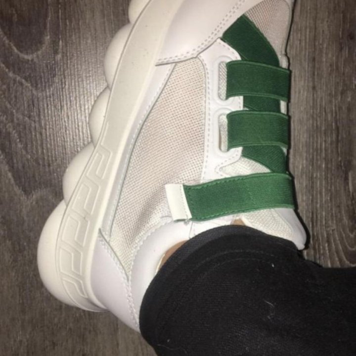 Кроссовки с сеткой