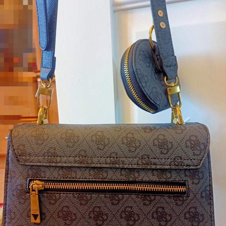 Сумка Guess