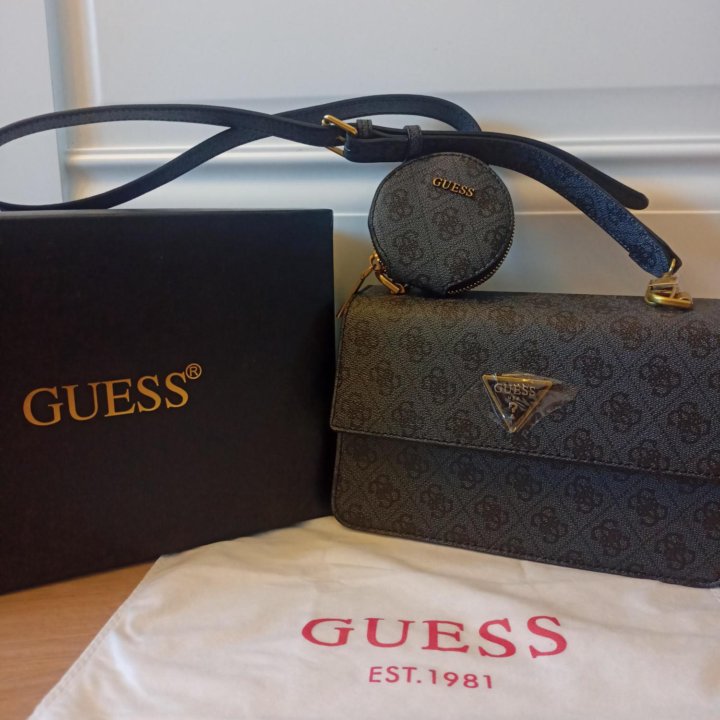 Сумка Guess
