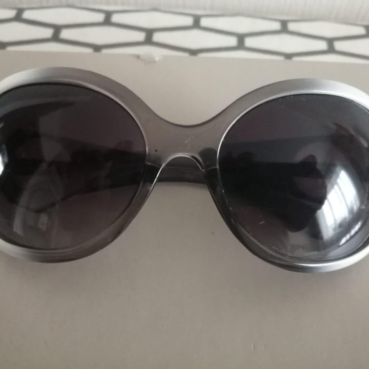 Очки солнечные