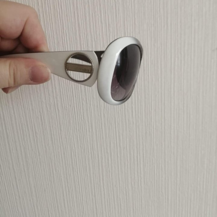 Очки солнечные