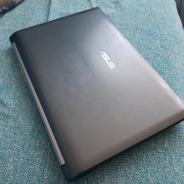 Ноутбук Asus n53d