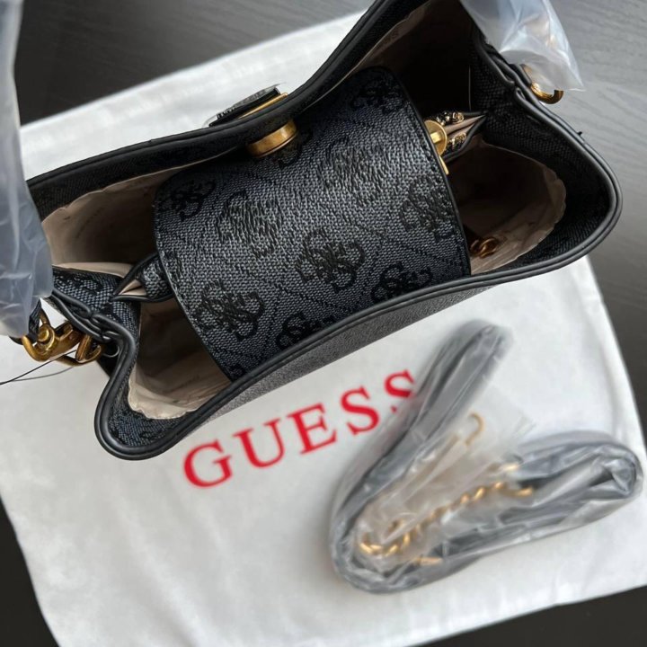 Сумка guess