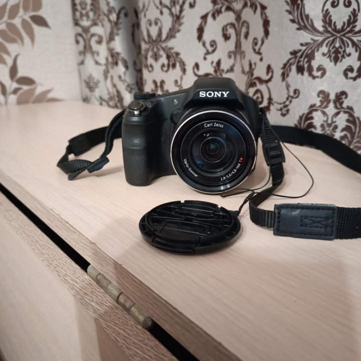 Компактный фотоаппарат sony cyber shot dsc-hx 200