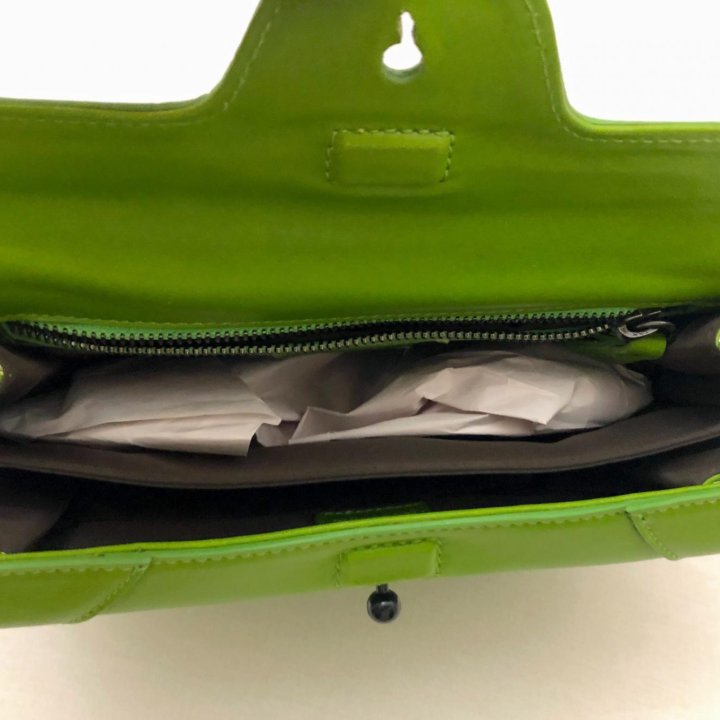 Сумочка от CARVEN