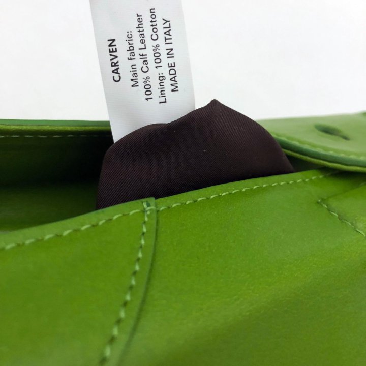 Сумочка от CARVEN