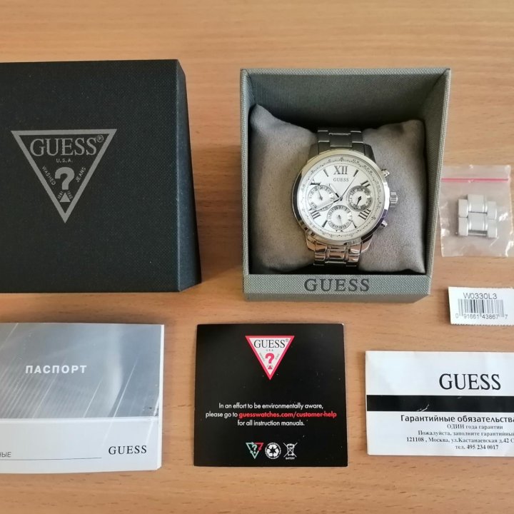 Часы Guess.