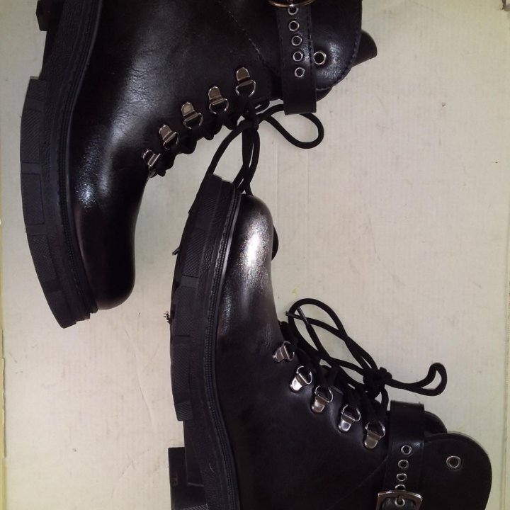 Ботинки НОВыЕ