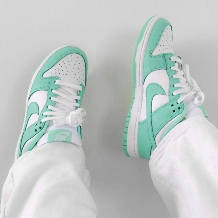 Кроссовки Nike