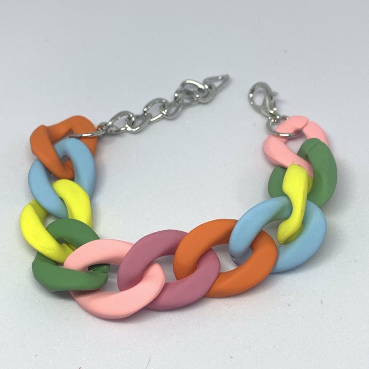 Браслет акриловый