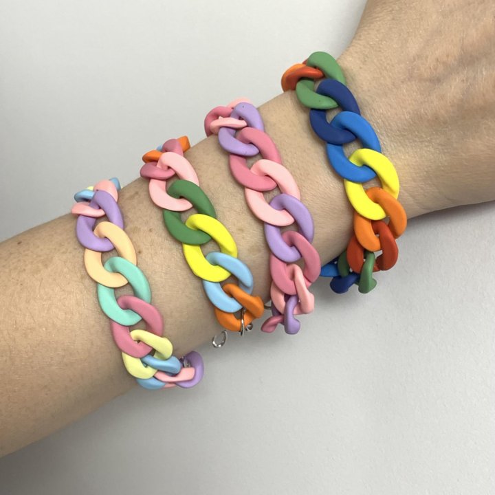 Браслет акриловый