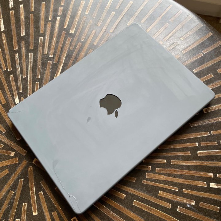 Apple MacBook Pro M1 Pro 16 GB 1TB (на гарантии)