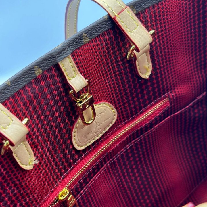 Сумки-шопер LOUIS VUITTON 