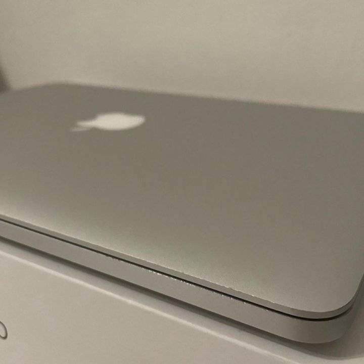 Apple MacBook Pro 13 retina 2015 (A1502)