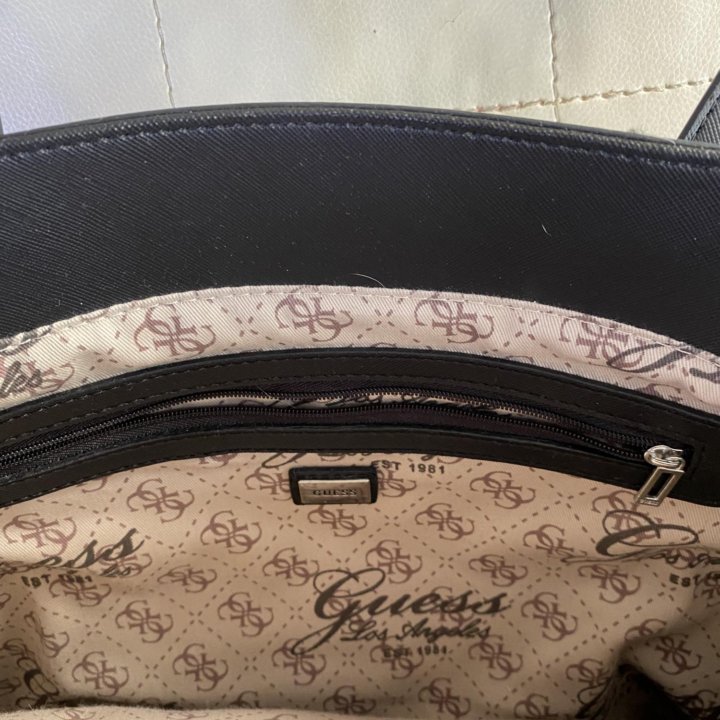 Сумка Guess