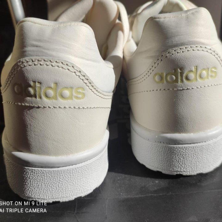 Кроссовки Adidas postmove