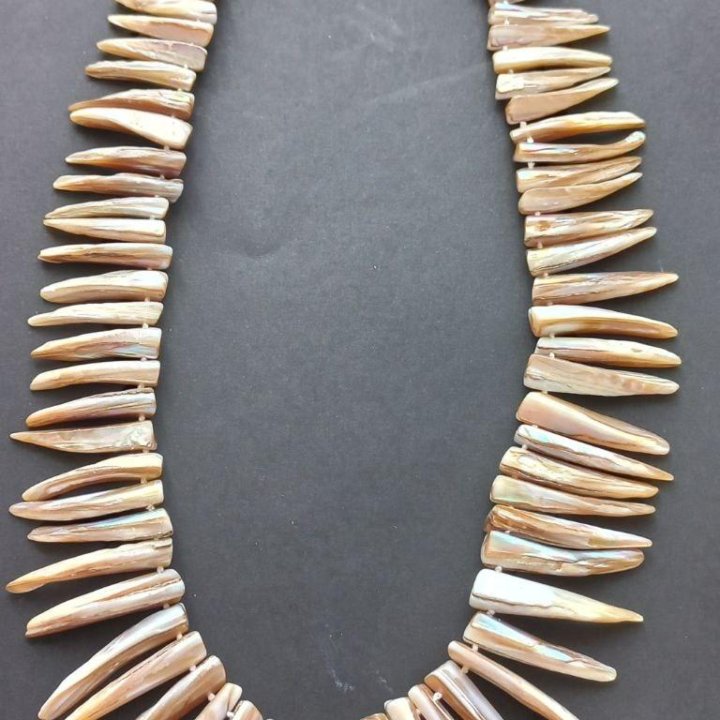 Бусы из перламутра