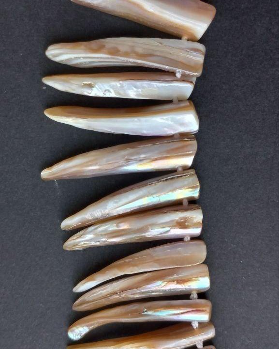 Бусы из перламутра