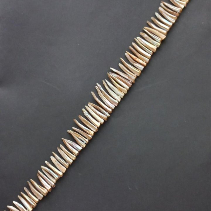 Бусы из перламутра