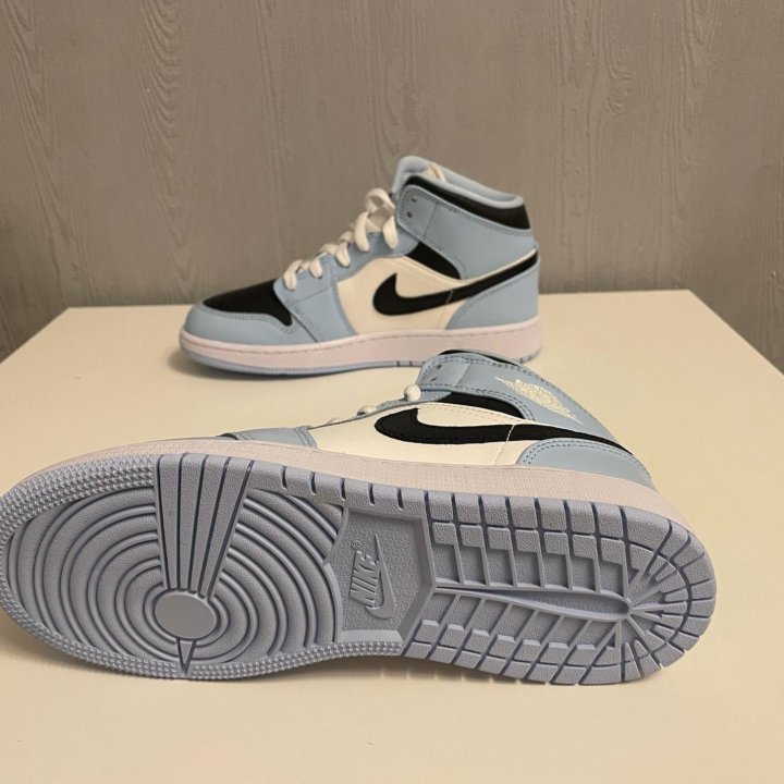 Nike Air Jordan 1 High оригинал