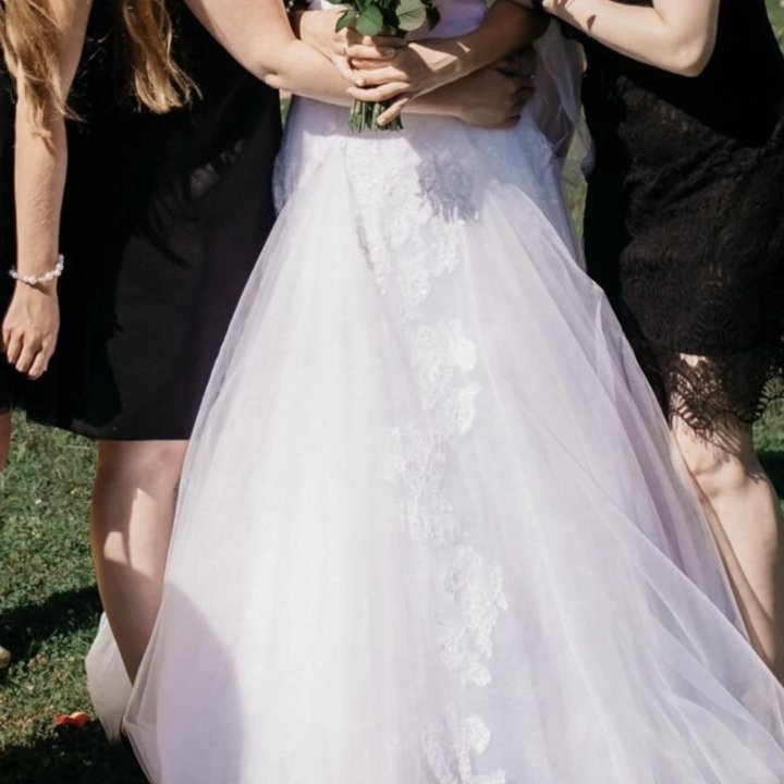 Свадебное платье