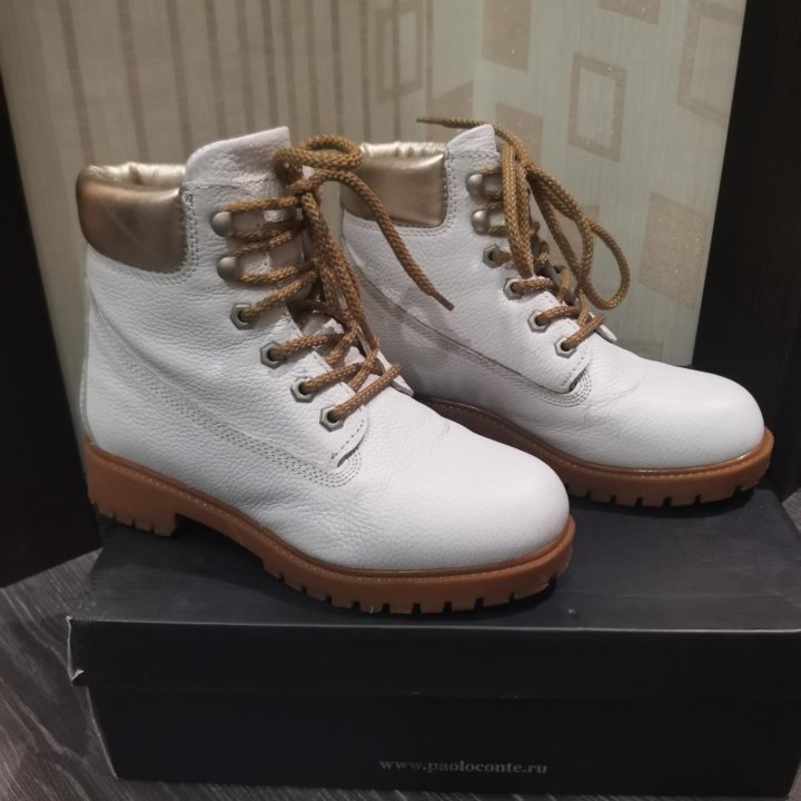 Женские ботинки