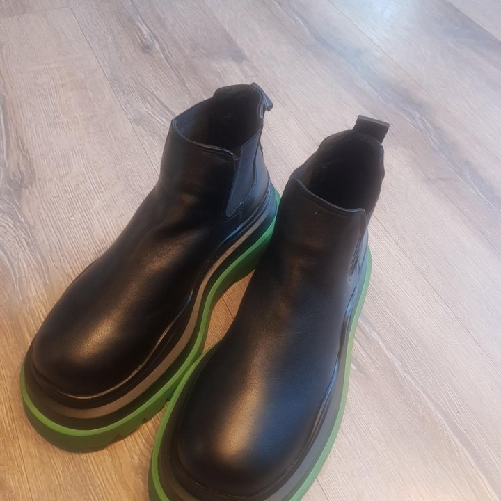 Ботинки челси новые