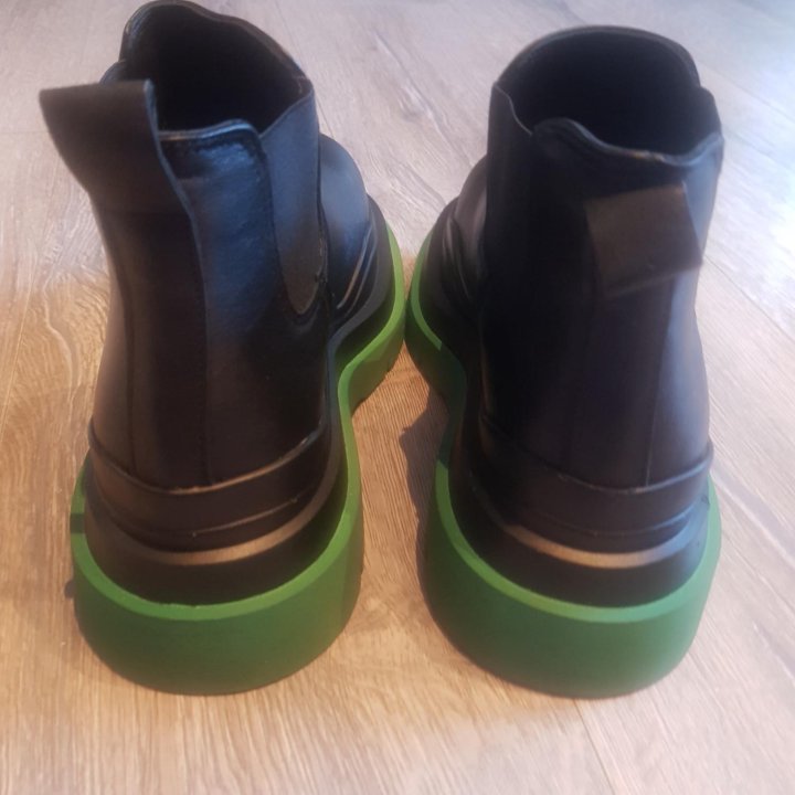 Ботинки челси новые