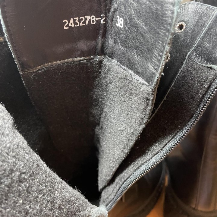 Ботинки 38 размер