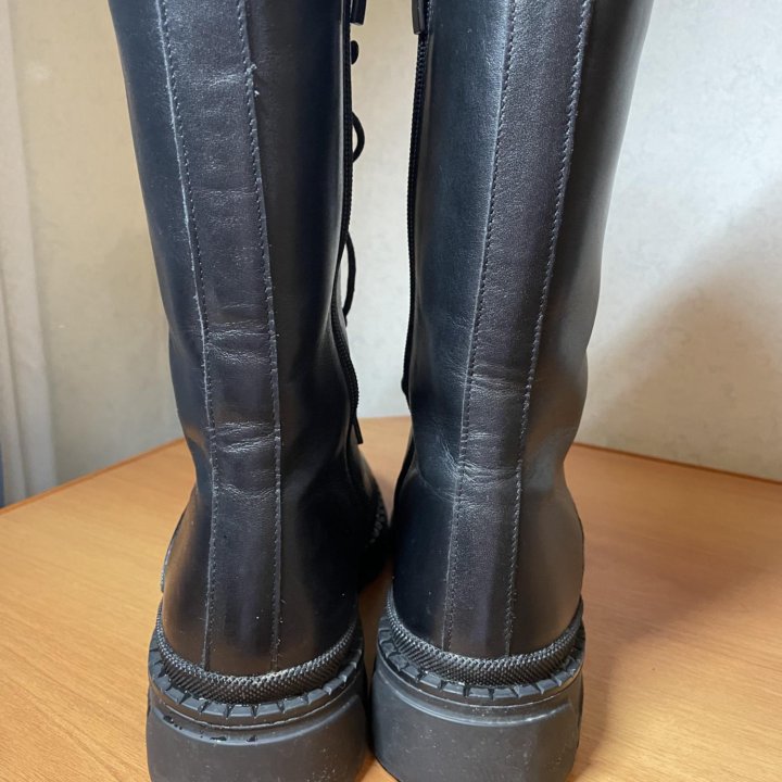 Ботинки 38 размер