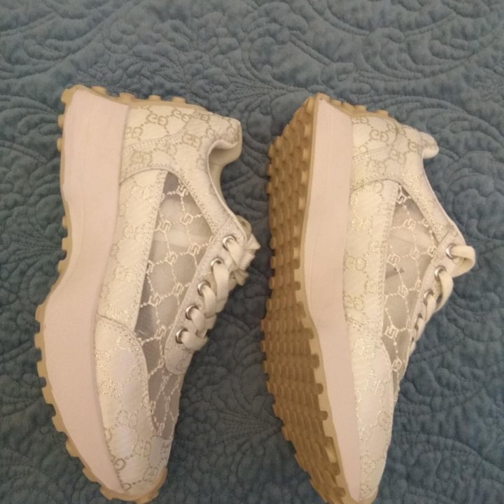 Кроссовки GUCCI