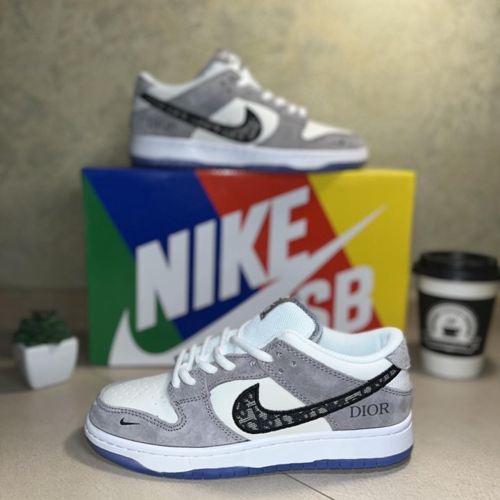 Кроссовки Nike