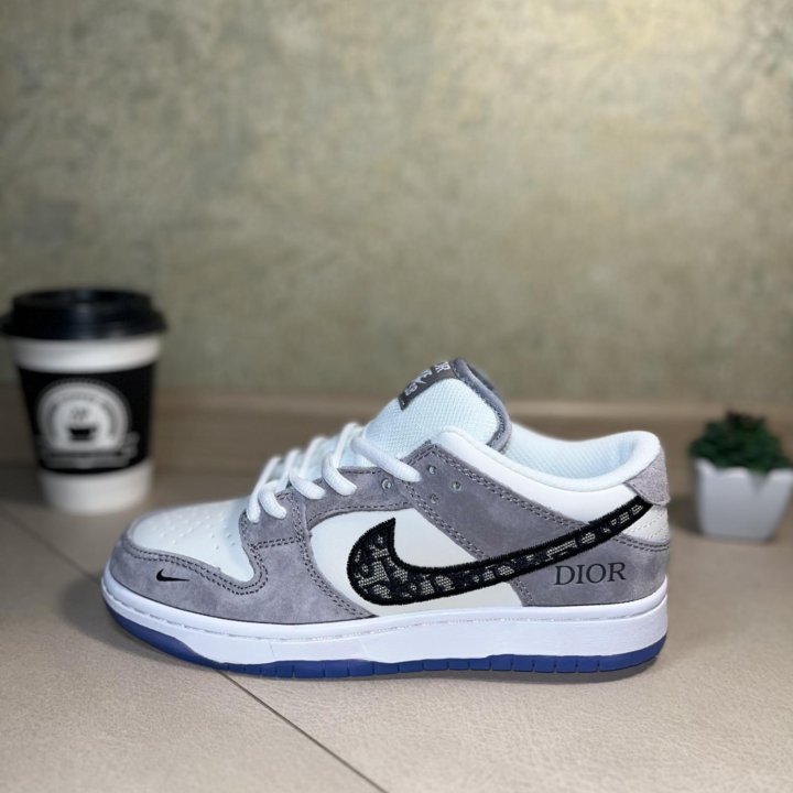 Кроссовки Nike