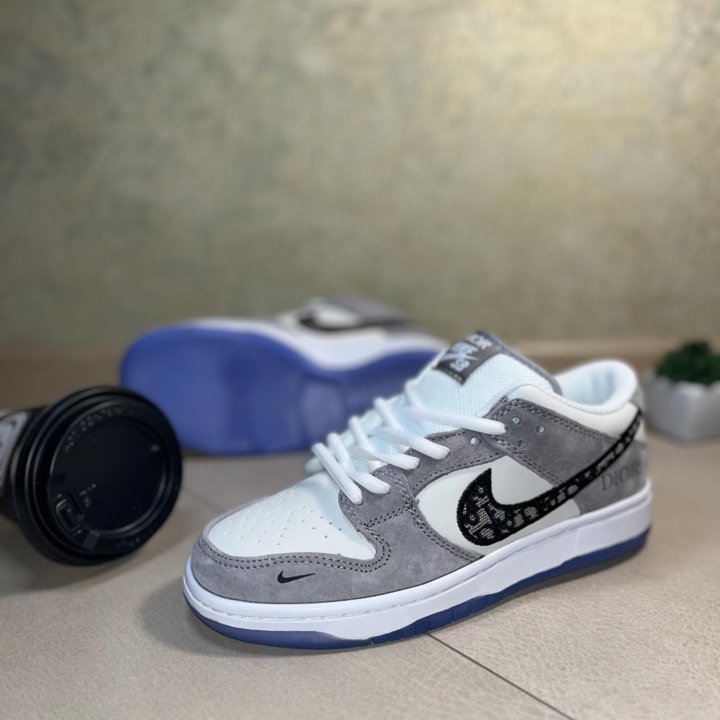 Кроссовки Nike