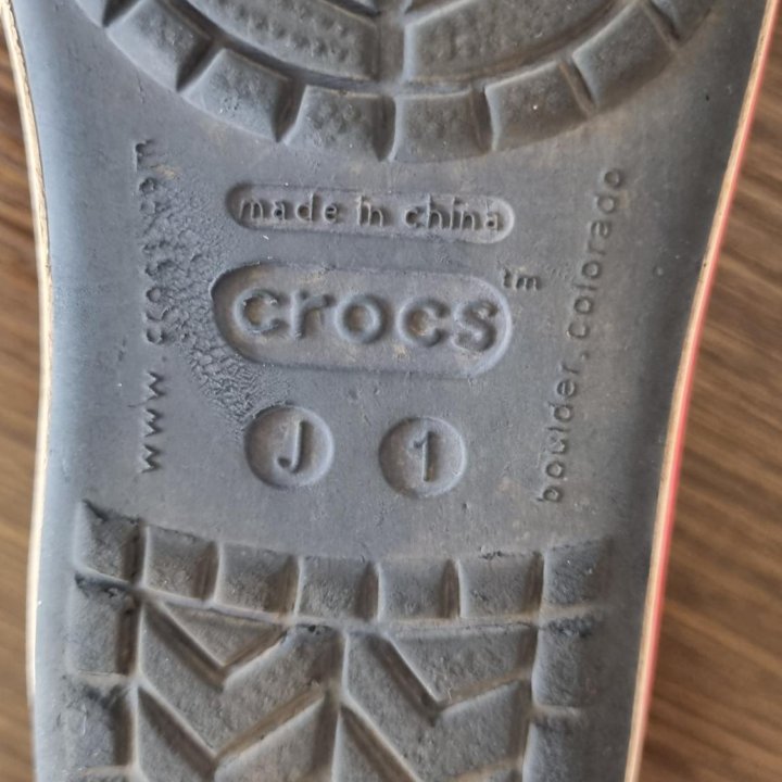 Сандали Crocs