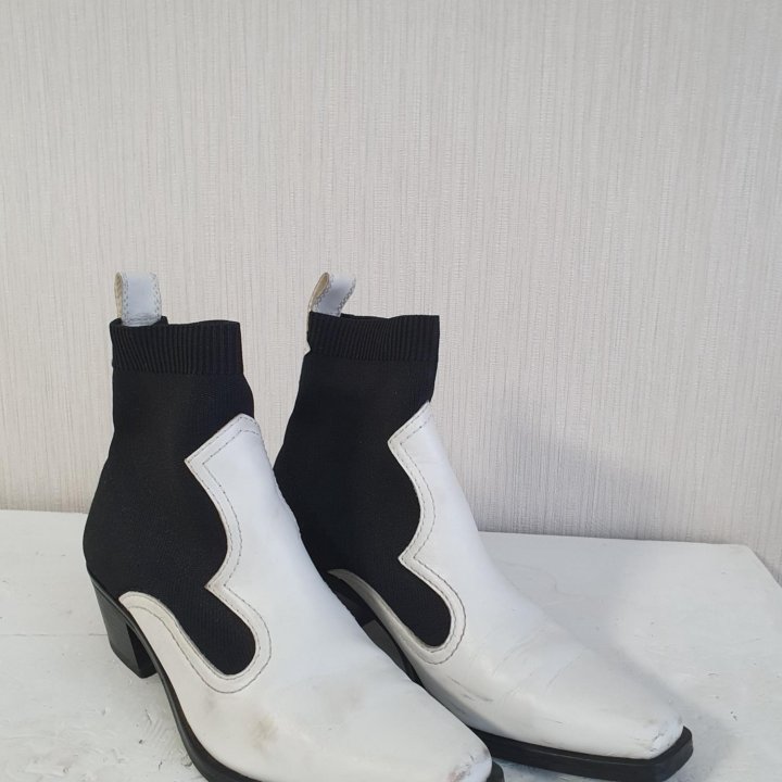 Ботильоны Zara