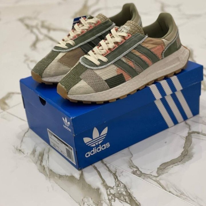 Кроссовки Adidas Retropy E5