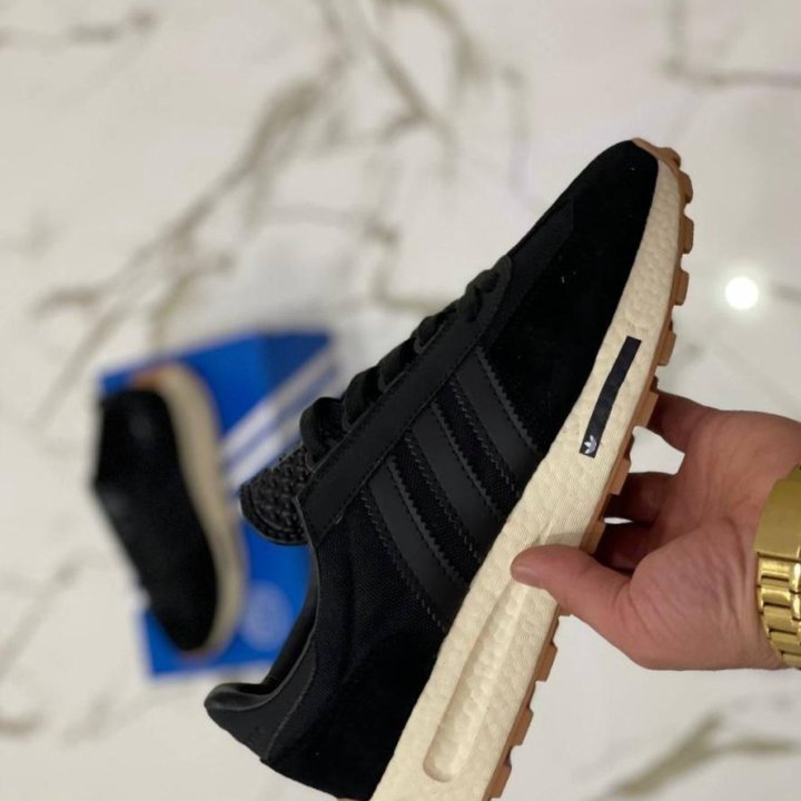 Кроссовки Adidas Retropy E5