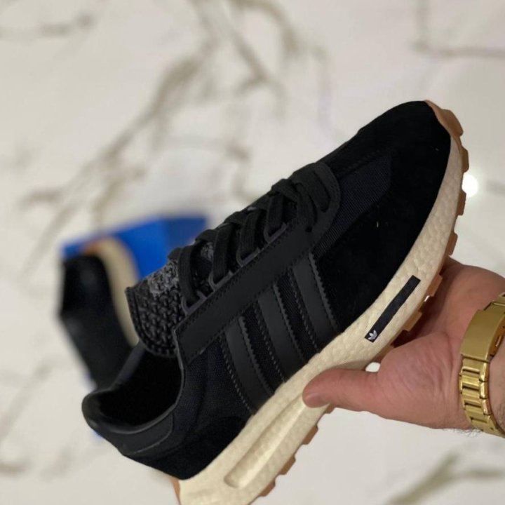 Кроссовки Adidas Retropy E5