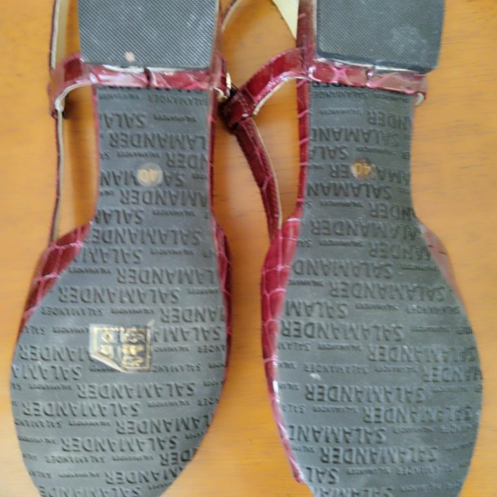 Босоножки salamander