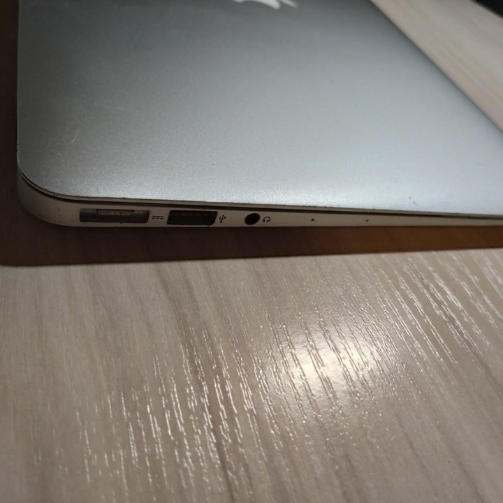 Macbook air 11, 2015,A1465,