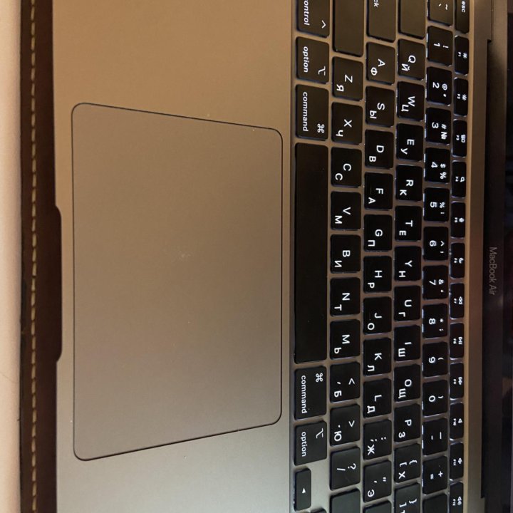 MacBook Air 13 late 2020 M1 256Гб Серый космос